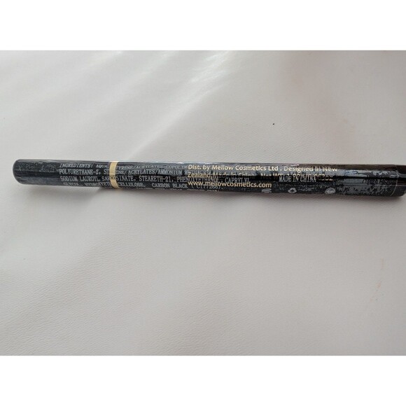 Mellow Liquid Precision Eyeliner - Picture 4 of 4